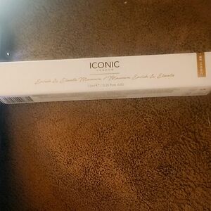 Iconic London Enrich & Elevate Mascara Black NIB